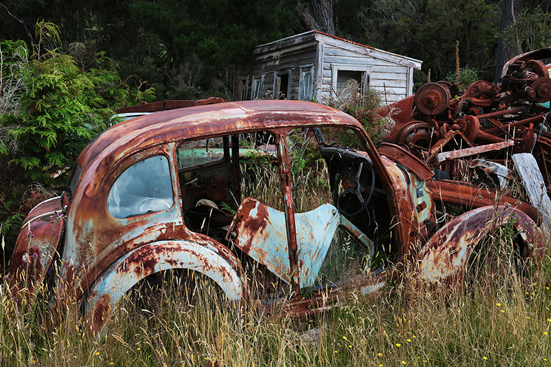 Smash Palace : Car Wreckers : Horopito : New Zealand : Richard Moore : Journalist : Photographer :